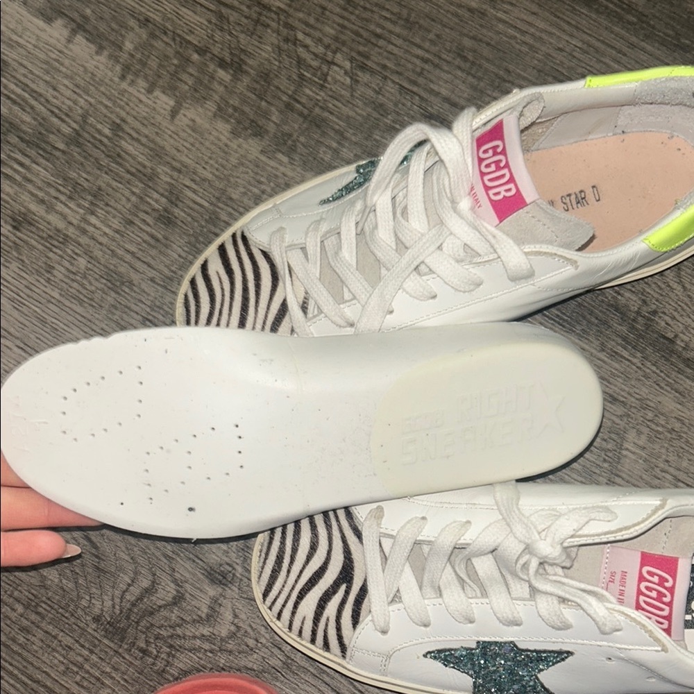 Golden Goose White and Green Sneakers with Distress Appeal Luxury Sneakers Sz 37 - Picture 11 of 11
